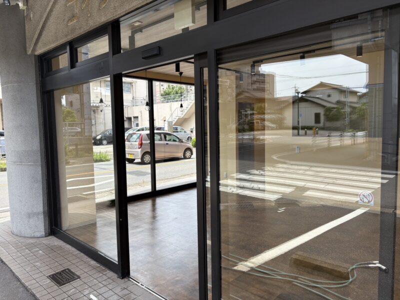 造作工事と内装工事完了です